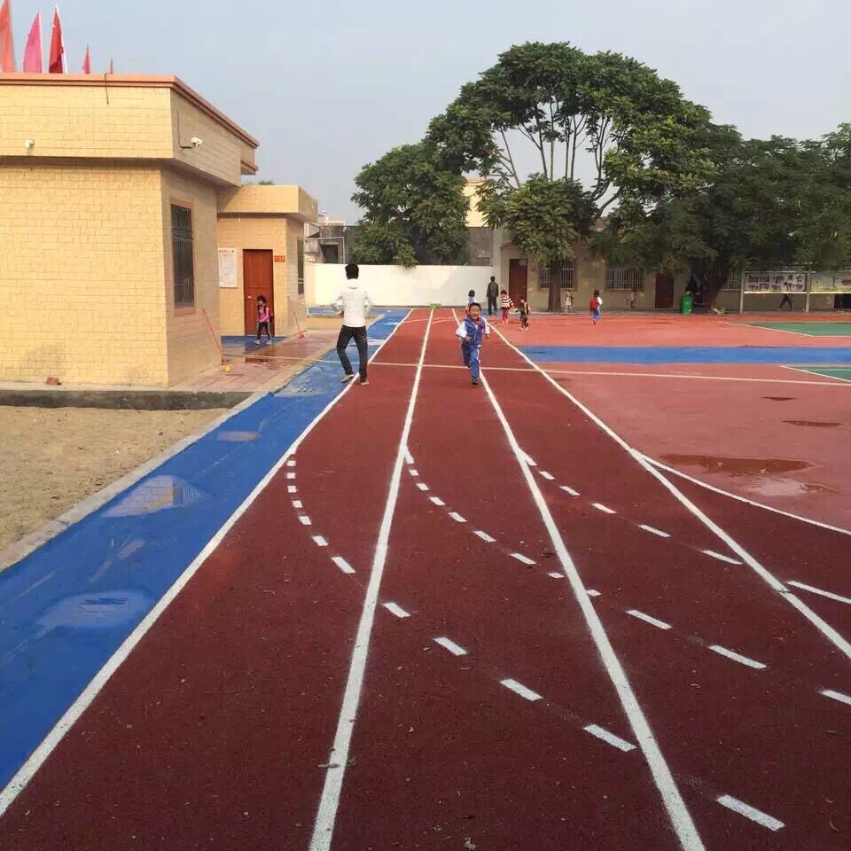广州塑胶跑道 汕尾陆丰小学透气型跑道竣工！