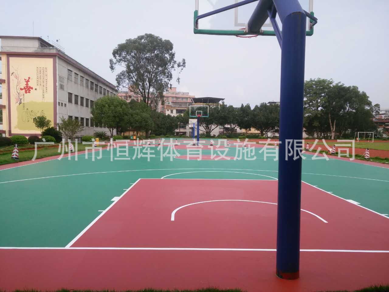 硅PU球场韶关翁源县第三小学项目竣工！